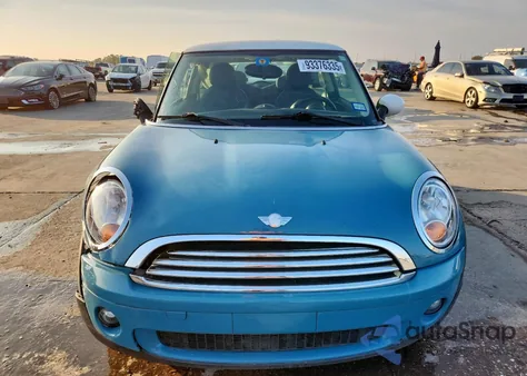 2009 Mini Cooper z USA, uszkodzony, nr VIN WMWMF33539TZ20951